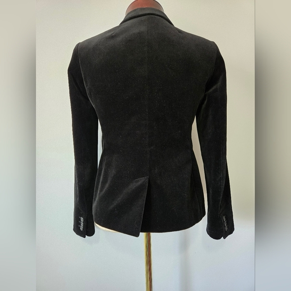 J.CREW Black Crushed Velvet Schoolboy Blazer. Size 2 - Picture 5 of 11